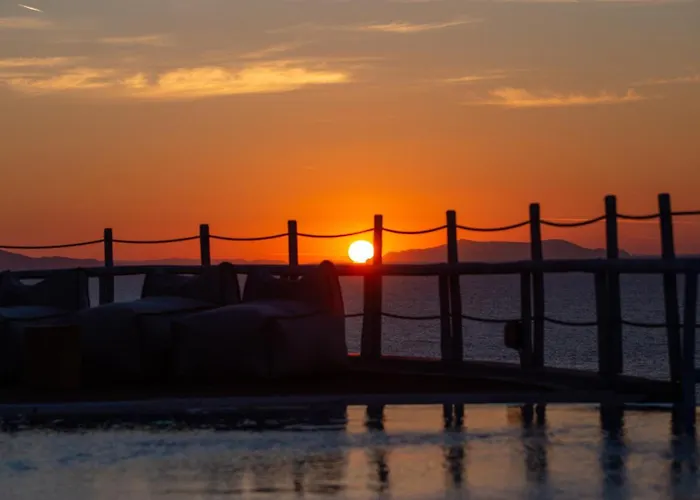 Patron Pool Sunset Вилла *