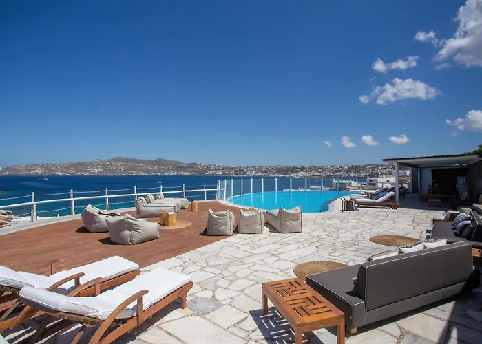 Patron Pool Sunset Вилла