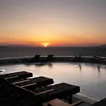 Patron Pool Sunset Вилла *