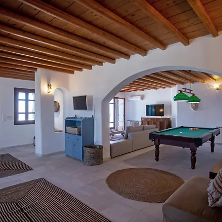 Patron 1 & 2 Pool Sunset Villas- Seven Bedrooms & Five Bedrooms 别墅 *