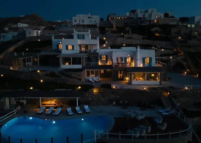 Vila Patron Pool Sunset